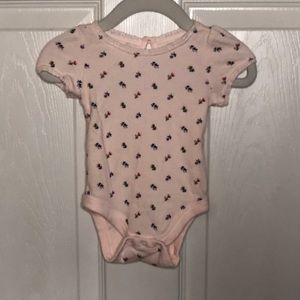Short sleeve onesie